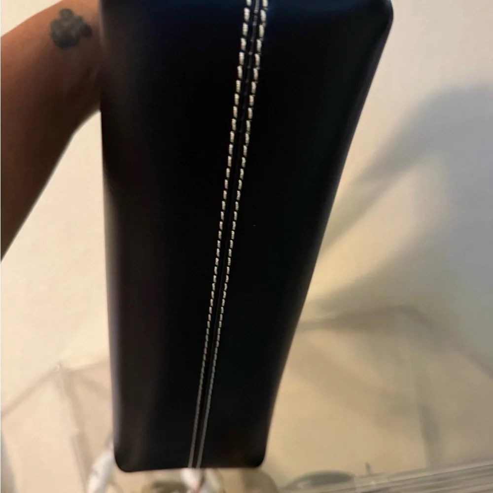 Dooney & Bourke sleek black